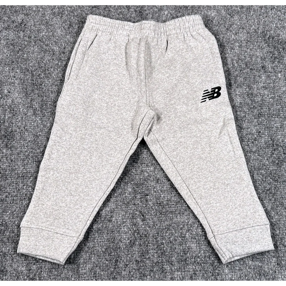 New Balance Boys‎ 2PC Fleece Set 12 Month Gray Sweatshirt Jogger Pants Logo NWT